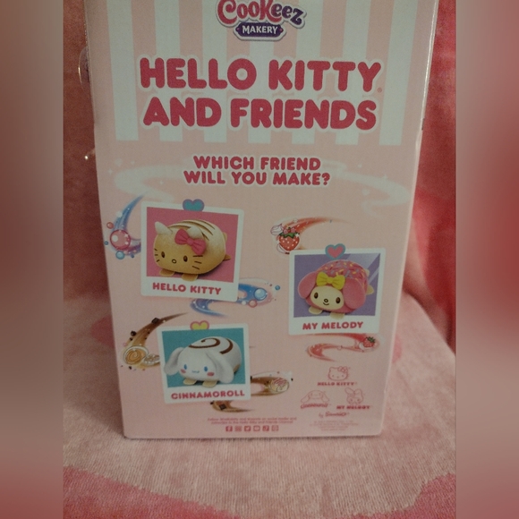 Hello Kitty Cookeez Bakery Toy Set - Picture 12 of 15
